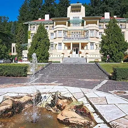 Dum Bedricha Smetany 4*